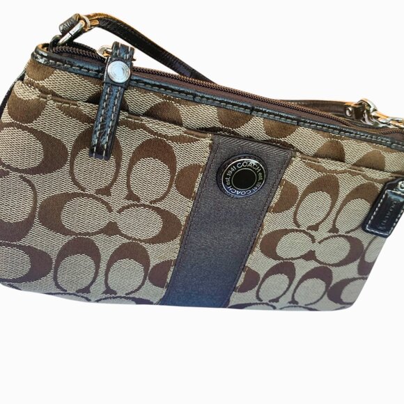 Coach Signature C Wristlet - Picture 3 of 11